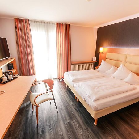 Plaza Inn Stuttgart-Ditzingen Zewnętrze zdjęcie